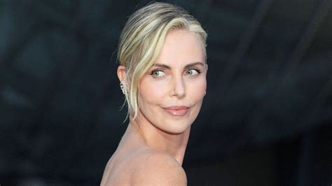 nouvelle egerie dior|Dior dit au revoir à Charlize Theron: une nouvelle égérie prend le .